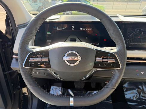 Used 2024 Nissan Ariya AWD image 13
