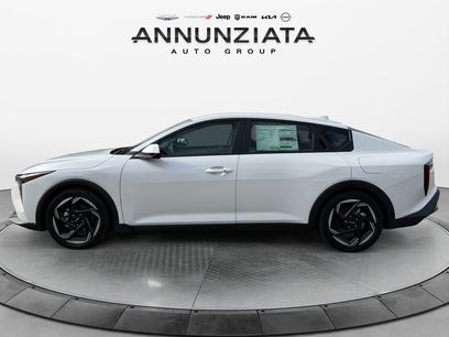 New 2025 Kia K4 EX