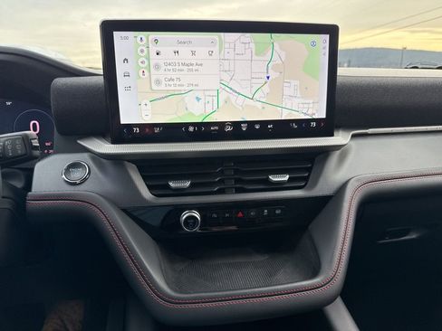 Used 2025 Ford Explorer ST-Line image 19