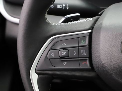 New 2025 Jeep Grand Cherokee L Altitude image 23