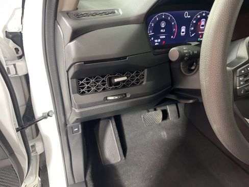 Used 2025 Honda Accord SE image 24