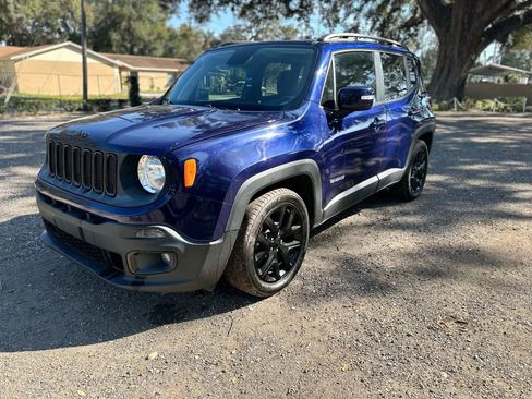 Used 2018 Jeep Renegade Altitude image 1