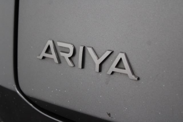 Used 2024 Nissan Ariya AWD image 9