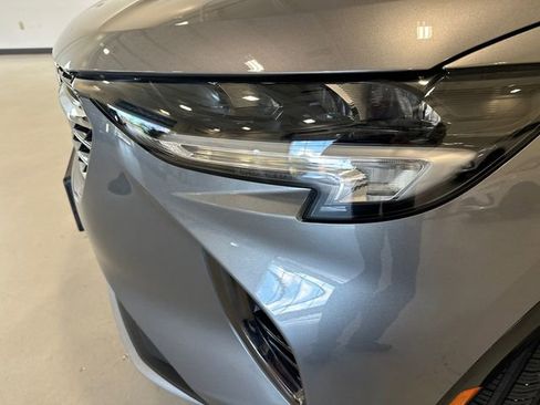 Used 2022 Buick Envision Essence w/ Technology Package I AWD/4WD image 16