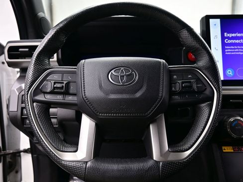 Used 2024 Toyota Tacoma TRD Off-Road w/ TRD Off Road Upgrade Package AWD/4WD image 24