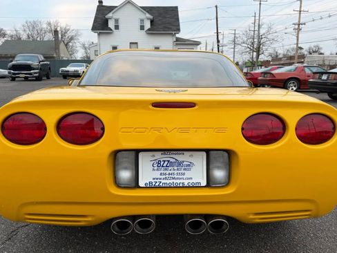 Used 2003 Chevrolet Corvette Coupe w/ Preferred Equipment Group image 9