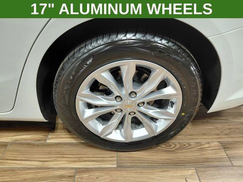 Used 2024 Chevrolet Malibu LT FWD image 11