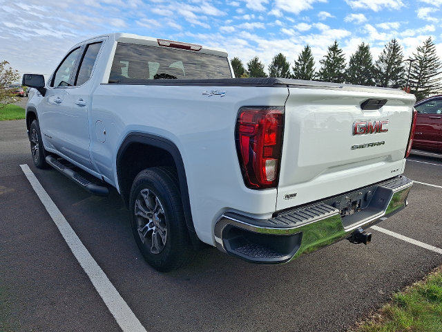 Used 2020 GMC Sierra 1500 SLE w/ SLE Value Package AWD/4WD image 4