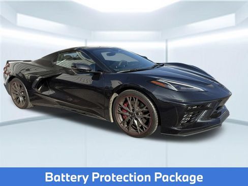 Used 2024 Chevrolet Corvette Stingray Premium Conv w/ Z51 Performance Package RWD image 8