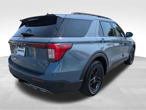 New 2026 Ford Explorer Active w/ Active Comfort Package RWD image 5