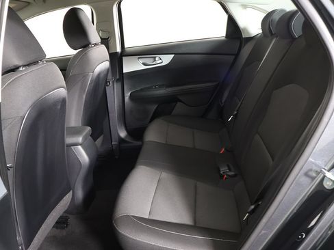 Used 2024 Kia Forte LXS w/ LXS Technology Package FWD image 31