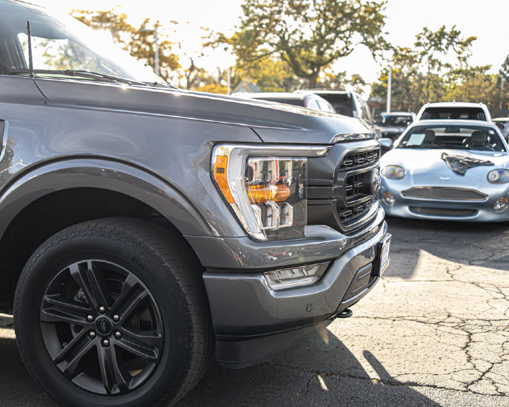 Used 2021 Ford F150 XLT w/ Equipment Group 302A High AWD/4WD image 3