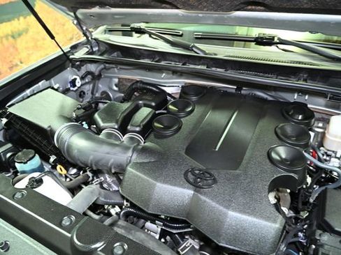 Used 2021 Toyota 4Runner TRD Off-Road Premium image 19