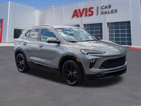 Used 2024 Buick Encore GX Sport Touring w/ Comfort Package image 3