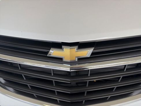 Used 2020 Chevrolet Equinox LS w/ LS Convenience Package image 29