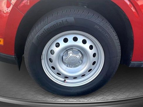 Certified 2024 Ford Maverick XL image 9