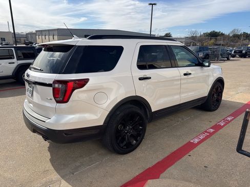 Used 2019 Ford Explorer Sport w/ Equipment Group 401A image 8
