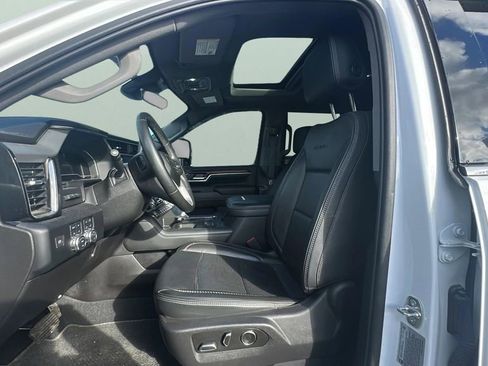 Used 2024 GMC Sierra 3500 Denali w/ Denali Reserve Package image 18