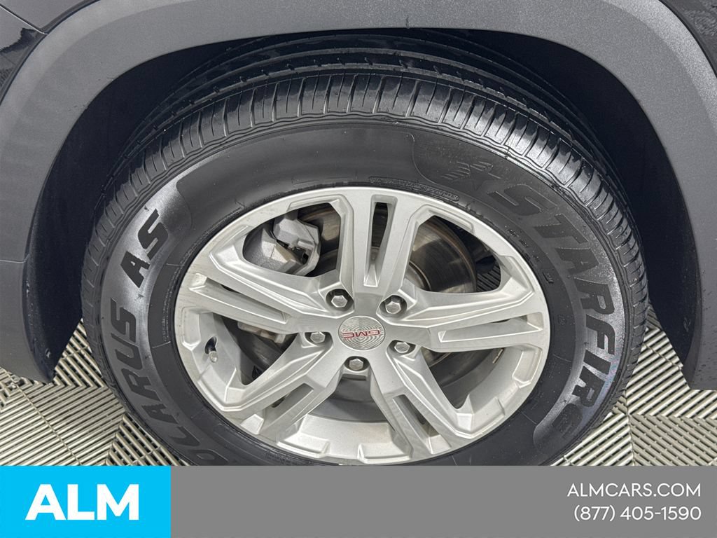 Used 2024 GMC Terrain SLE AWD/4WD image 14
