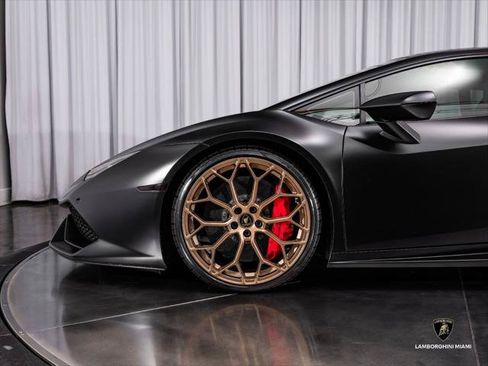 Used 2015 Lamborghini Huracan LP 610-4 AWD/4WD image 8