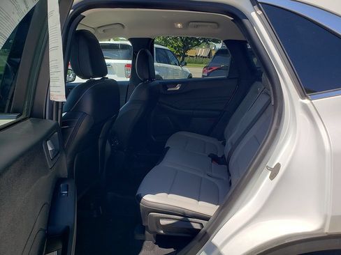 Used 2023 Ford Escape Platinum AWD/4WD image 11