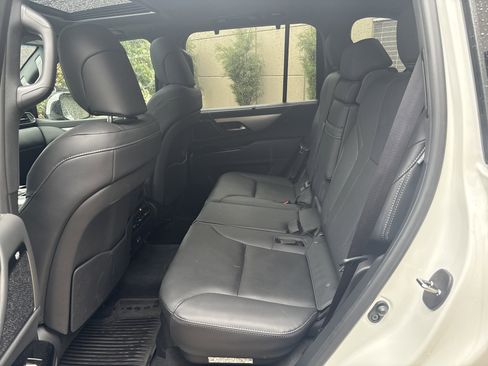 Used 2024 Lexus LX 600 F Sport AWD/4WD image 31