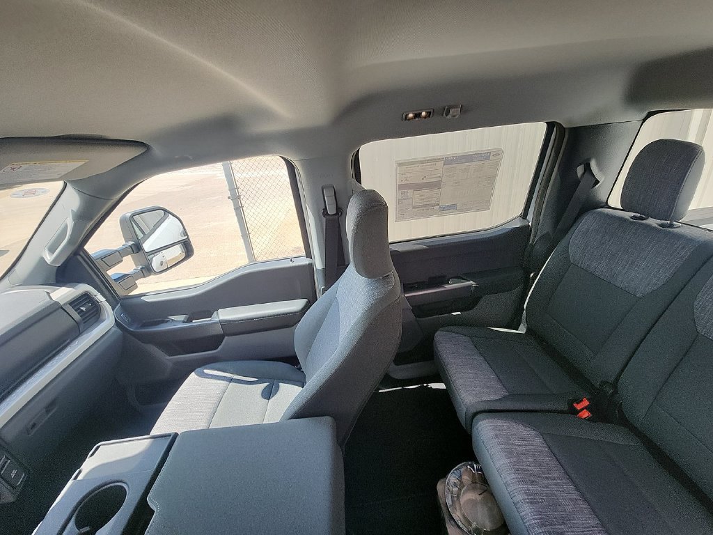 New 2027 Ford F250 XLT w/ FX4 Off-Road Package AWD/4WD image 11