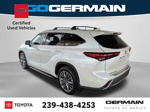 Used 2021 Toyota Highlander Platinum image 8