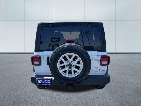 Used 2023 Jeep Wrangler Unlimited Sport AWD/4WD image 5