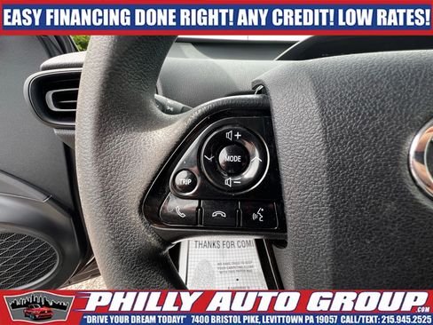 Used 2021 Toyota Prius LE FWD image 27