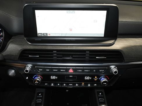 Used 2022 Kia Telluride SX w/ SX Prestige Package image 34