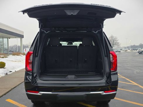 New 2026 GMC Yukon Elevation w/ LPO, Floor Liner Package image 9