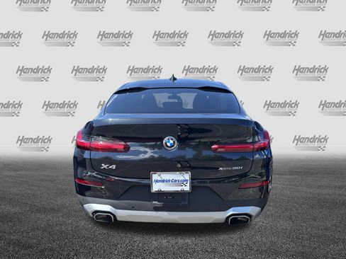 Used 2024 BMW X4 xDrive30i AWD/4WD image 9