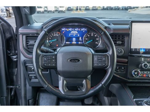 Used 2022 Ford Expedition Max Limited image 23
