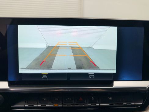 New 2026 Chevrolet Silverado 1500 LT image 24