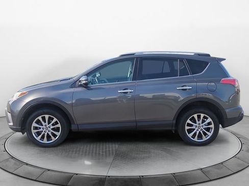 Used 2018 Toyota RAV4 Limited w/ Carpet Mat Package FWD image 2
