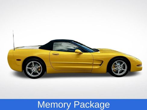 Used 2002 Chevrolet Corvette Convertible w/ Preferred Equipment Group2 image 4