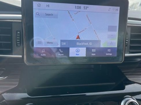 Used 2024 Ford Explorer Limited image 40