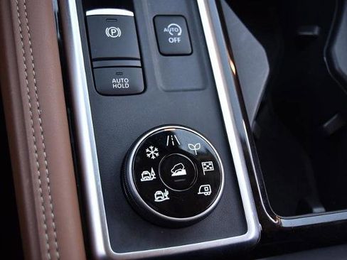 Certified 2024 Nissan Pathfinder Platinum w/ Cargo Package image 22