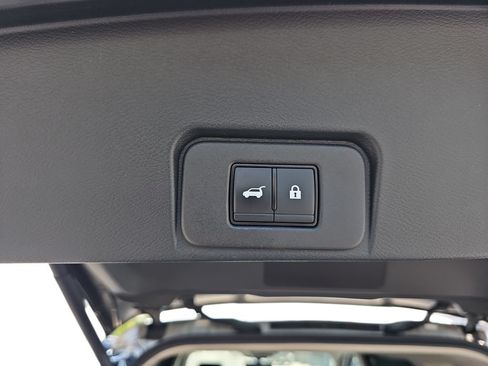Used 2024 Nissan Rogue Platinum w/ Platinum Premium Package FWD image 34