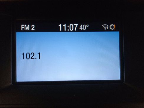 Used 2019 Ford Edge SE AWD/4WD image 25