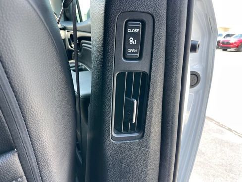 Certified 2024 Honda Odyssey Elite image 40