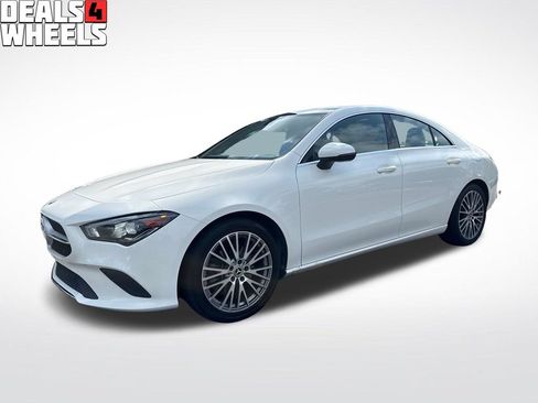 Used 2020 Mercedes-Benz CLA 250 4MATIC image 1