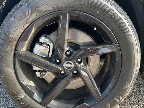 Used 2023 Nissan Ariya AWD image 10