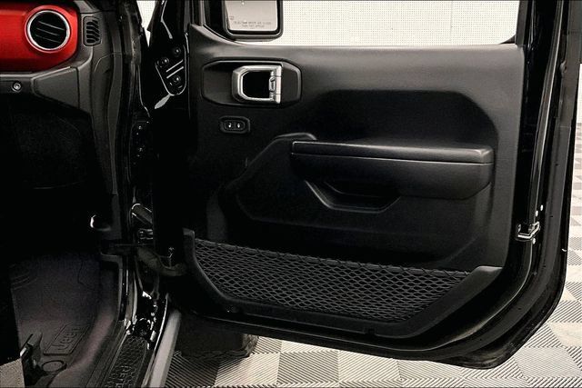 Used 2021 Jeep Wrangler Rubicon w/ Uconnect 4C Nav & Sound Group AWD/4WD image 20