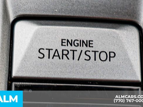 Used 2024 Volkswagen Atlas Cross Sport SE image 45