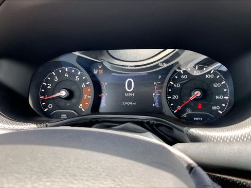 Used 2022 Jeep Compass Latitude FWD image 17