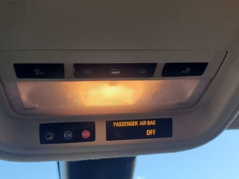 Used 2018 Chevrolet Cruze LT w/ Convenience Package image 34