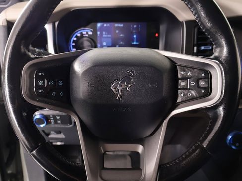 Used 2021 Ford Bronco Wildtrak image 3