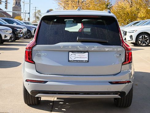 New 2026 Volvo XC90 B6 Ultra w/ Protection Package image 8